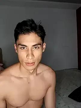 Sweetlove_243 on StripChat 