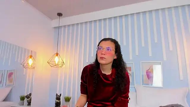 SweetStarr_ on StripChat 