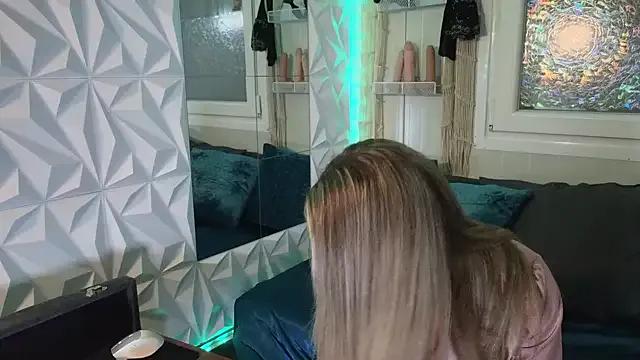 Tatjana_Sue on StripChat 