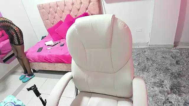 StripChat thianahorny is Private thianahorny — blow job