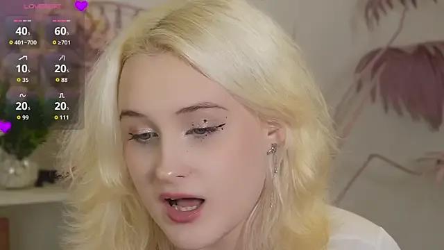 tiffannyjons on StripChat 