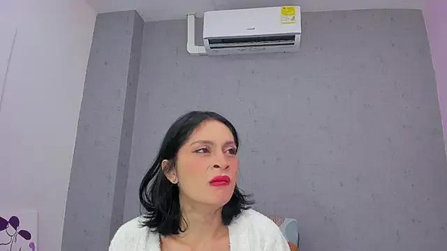 Tiffany_mendez on StripChat 