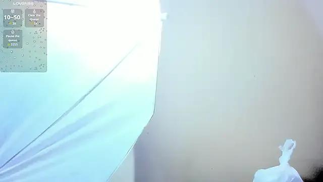 tutu_milf on StripChat