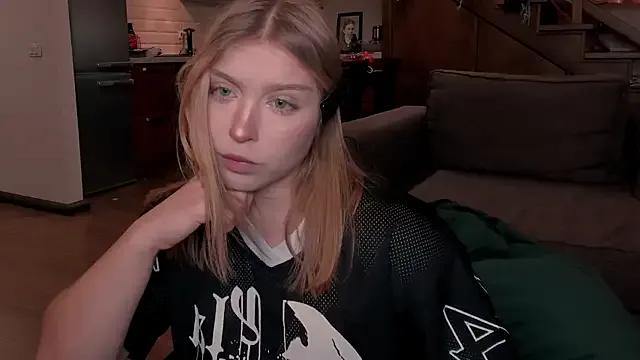 VanillaLivitski — oiled naked body