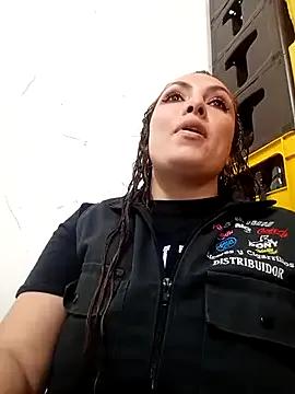 StripChat VERONICA__03 is Freechat VERONICA__03 — I grab my boss on her hard desk