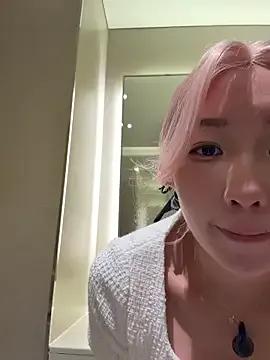 winter11 on StripChat