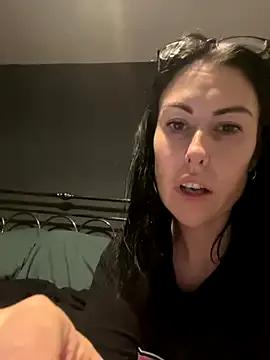 StripChat xCharlie_MILFx is Freechat xCharlie_MILFx — finger pussy for 1 min