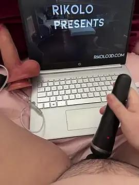 yourcutesarah on StripChat