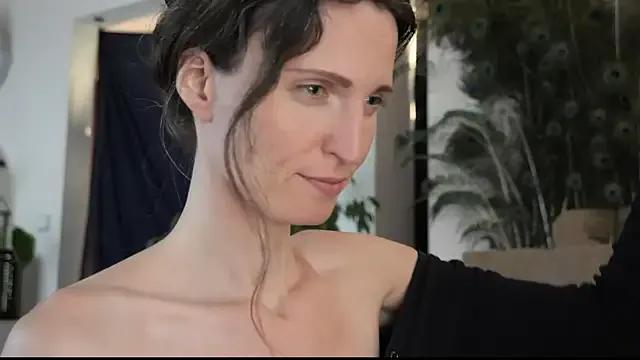 yulladao on StripChat 