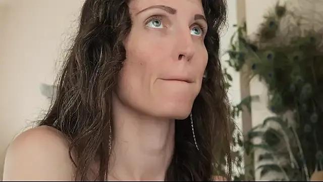 yulladao on StripChat 