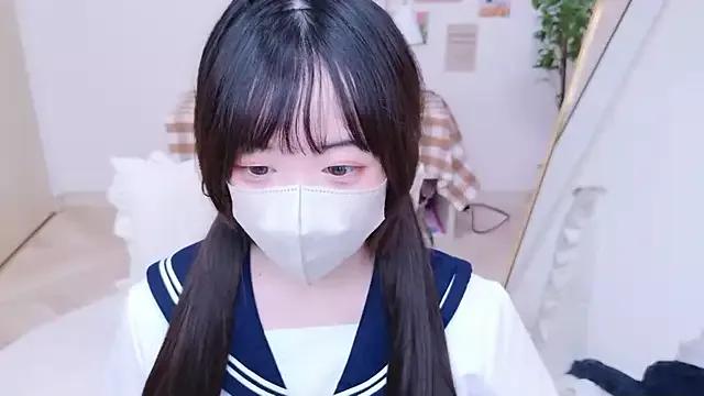 YUNOcha_oO on StripChat